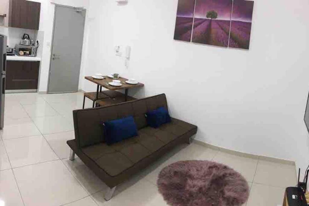 盛婷民宿a S&Thomez 2Bedrooms Mesamall Wifi Klia Usim Miu Inti Nu Нилай Экстерьер фото