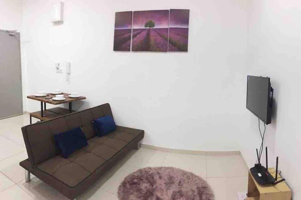 盛婷民宿a S&Thomez 2Bedrooms Mesamall Wifi Klia Usim Miu Inti Nu Нилай Экстерьер фото