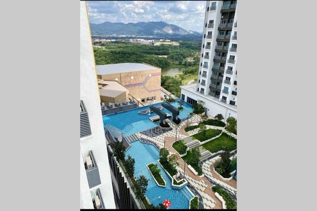 盛婷民宿a S&Thomez 2Bedrooms Mesamall Wifi Klia Usim Miu Inti Nu Нилай Экстерьер фото