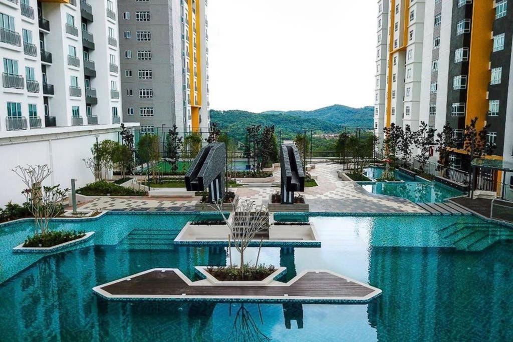 盛婷民宿a S&Thomez 2Bedrooms Mesamall Wifi Klia Usim Miu Inti Nu Нилай Экстерьер фото