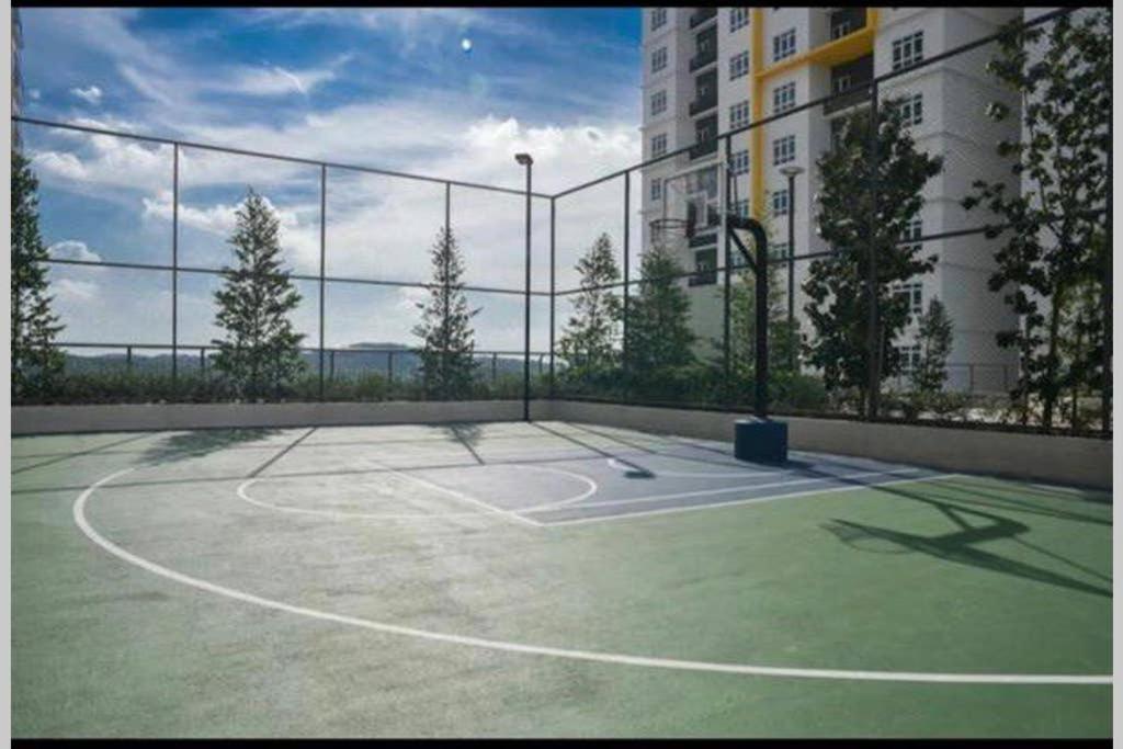 盛婷民宿a S&Thomez 2Bedrooms Mesamall Wifi Klia Usim Miu Inti Nu Нилай Экстерьер фото